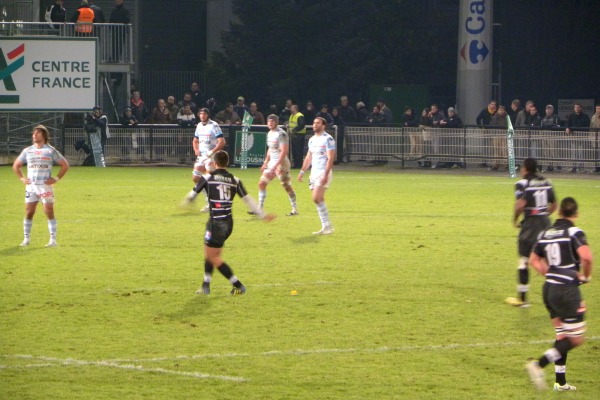 Pas en réussite ce soir, le buteur du CA Brive Gaëtan Germain n'est pas loin de donner la victoire à son équipe contre le Racing Métro 92